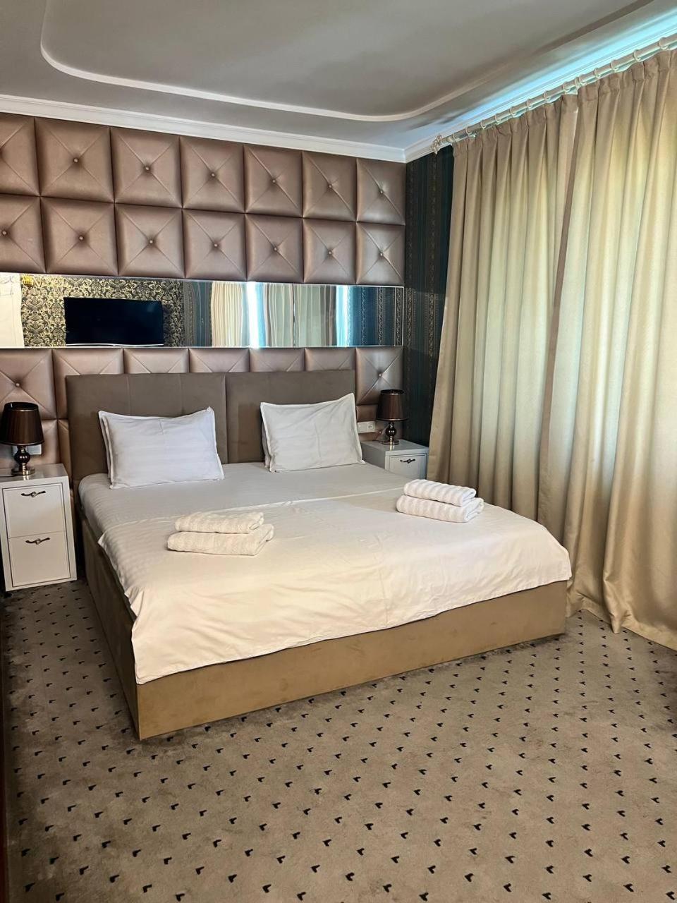 Orzu Hotel Namangán Kültér fotó
